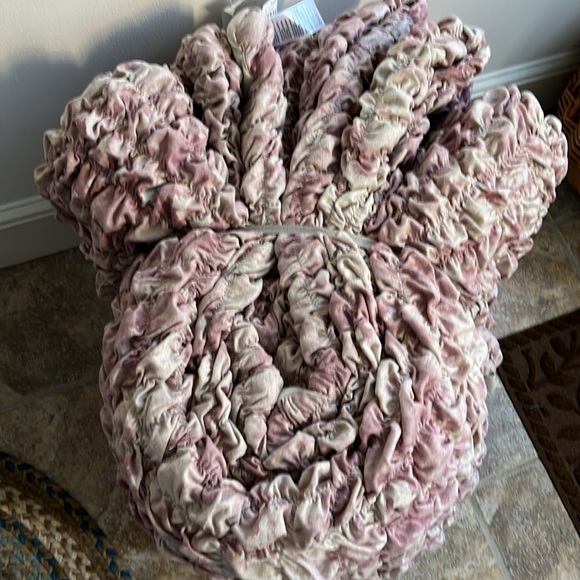 Anthropologie Textured Blythe Quilt Size Queen NWT - Picture 10 of 10